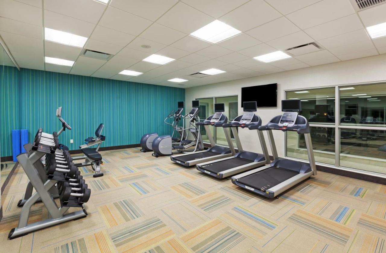 Holiday Inn Express & Suites - Lenexa - Overland Park Area By Ihg Exterior photo