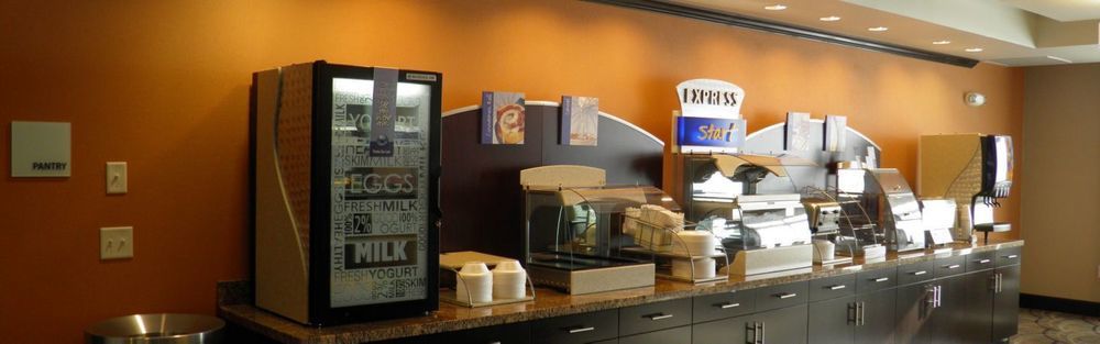 Holiday Inn Express & Suites - Lenexa - Overland Park Area By Ihg Exterior photo
