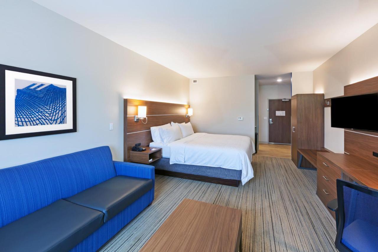 Holiday Inn Express & Suites - Lenexa - Overland Park Area By Ihg Exterior photo